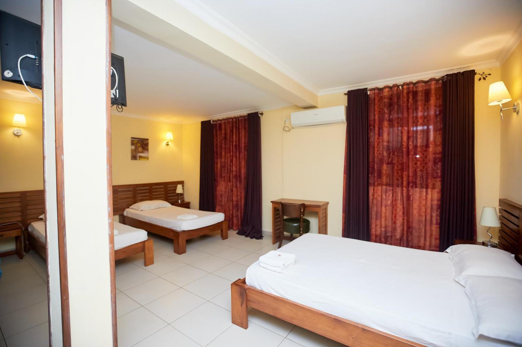 Anjary Hotel Антананариву Экстерьер фото
