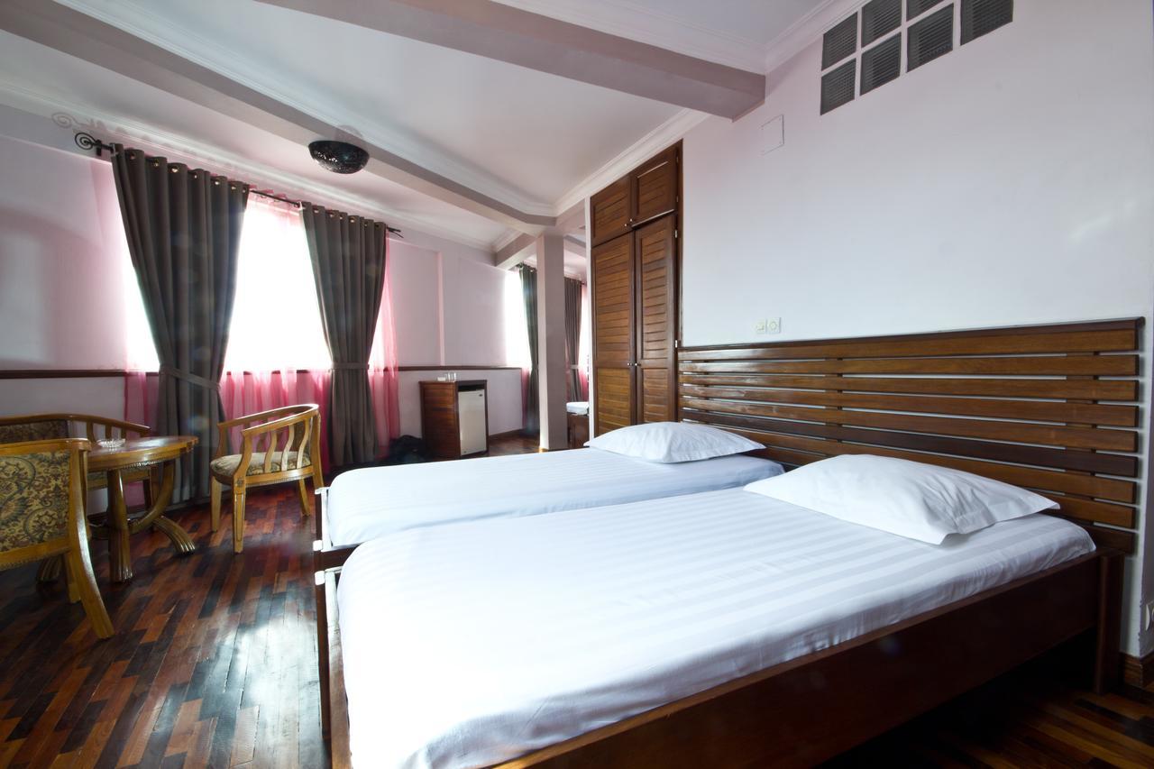 Anjary Hotel Антананариву Экстерьер фото
