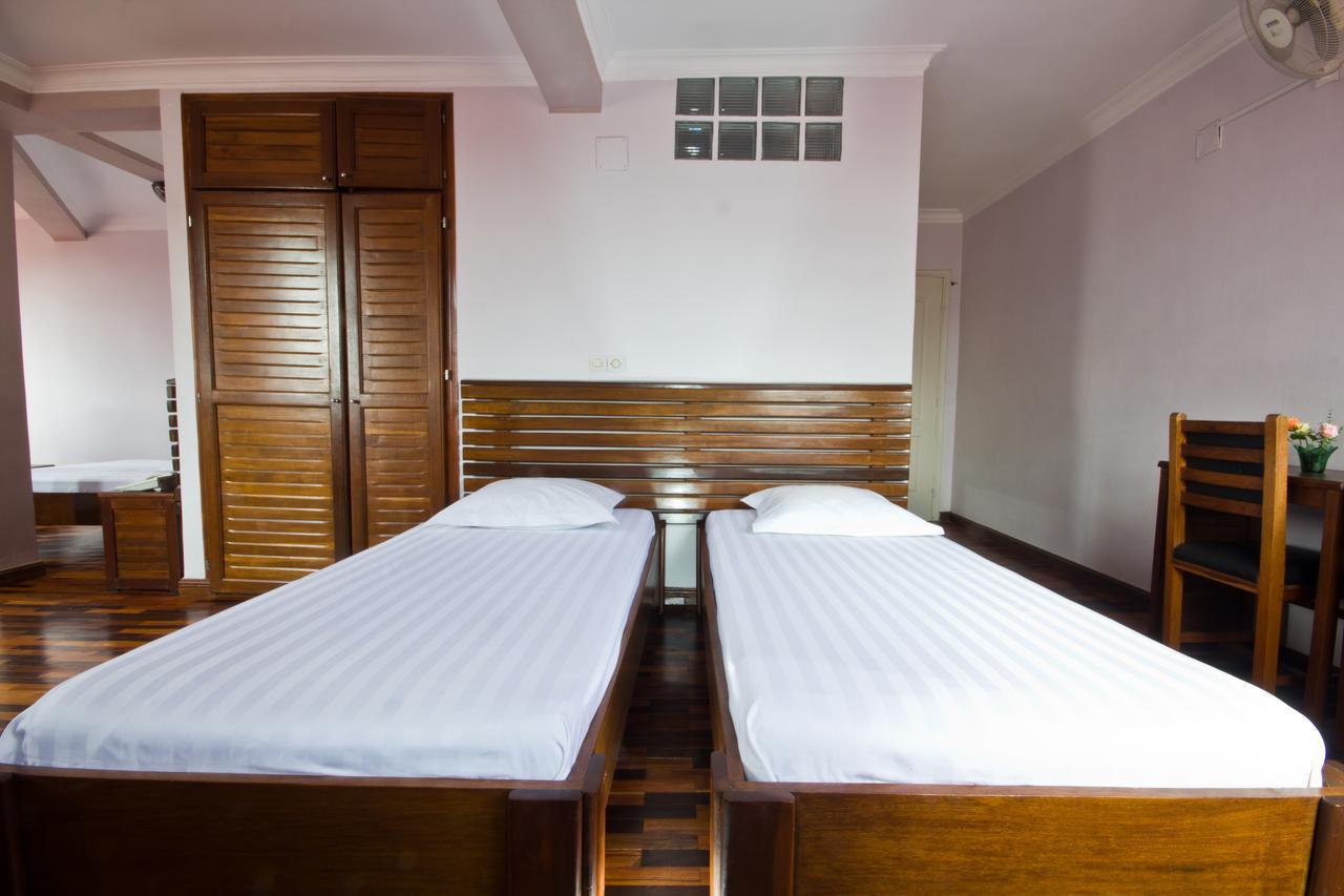 Anjary Hotel Антананариву Экстерьер фото