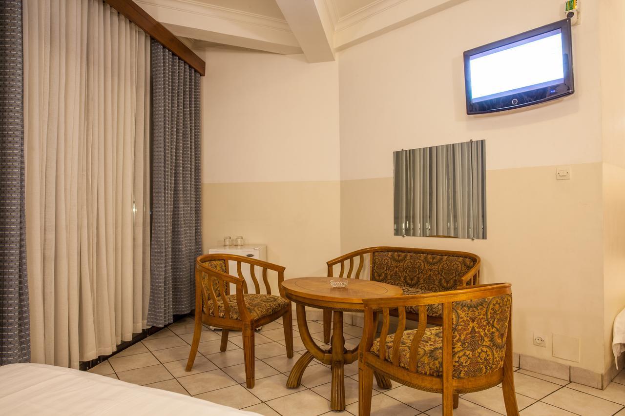 Anjary Hotel Антананариву Экстерьер фото